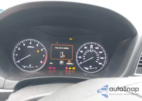 2015 Hyundai Genesis 5.0 z USA, uszkodzony, nr VIN KMHGN4JF1FU069531